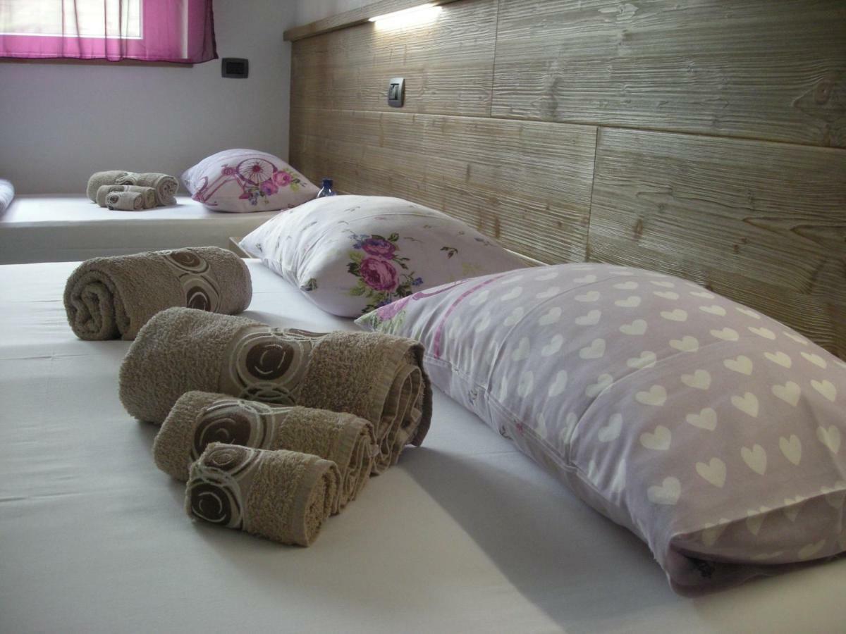 B&B Il Crocevia Teglio Exteriör bild