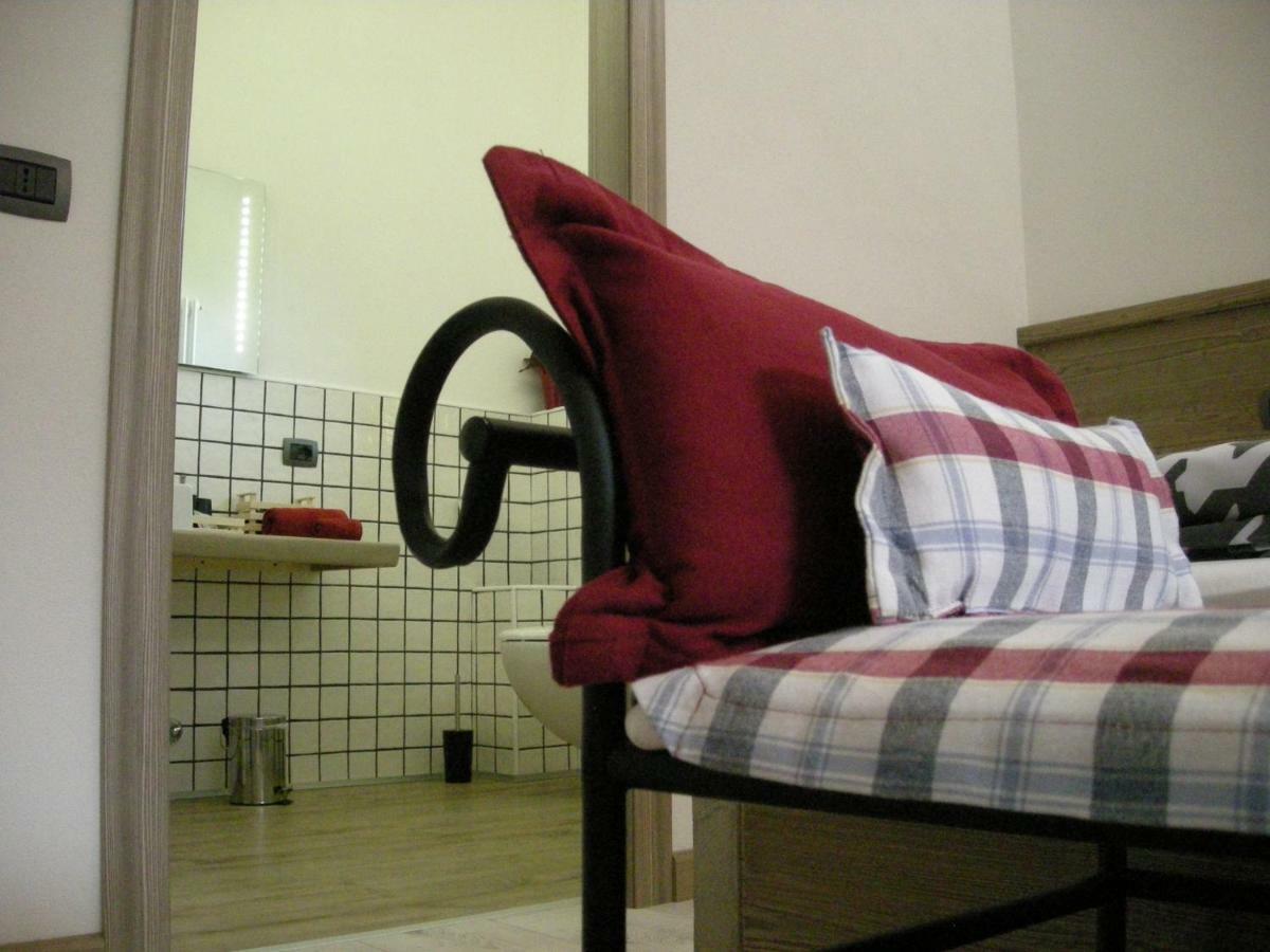 B&B Il Crocevia Teglio Exteriör bild